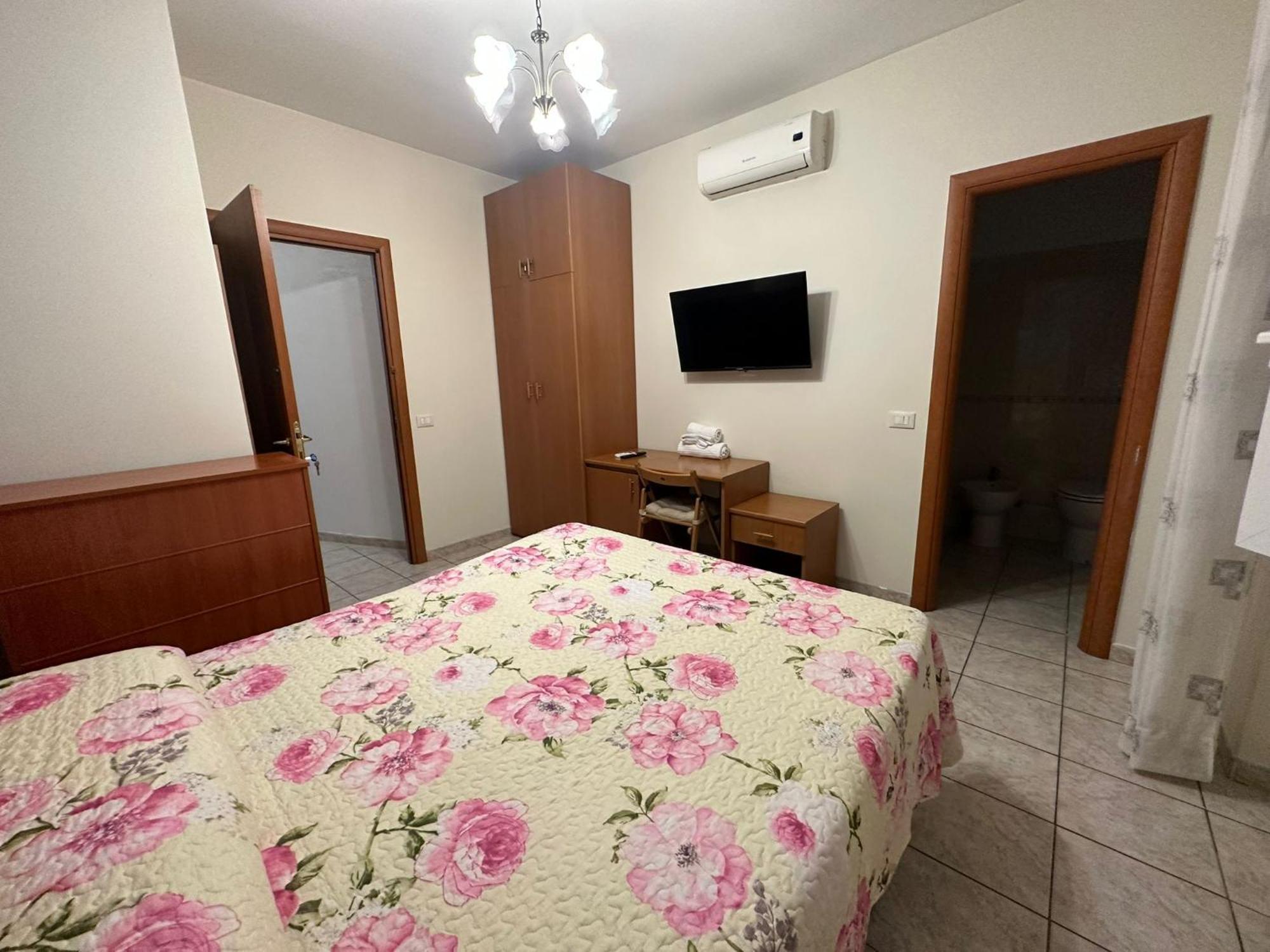 Sofia Holiday Home Roma Esterno foto